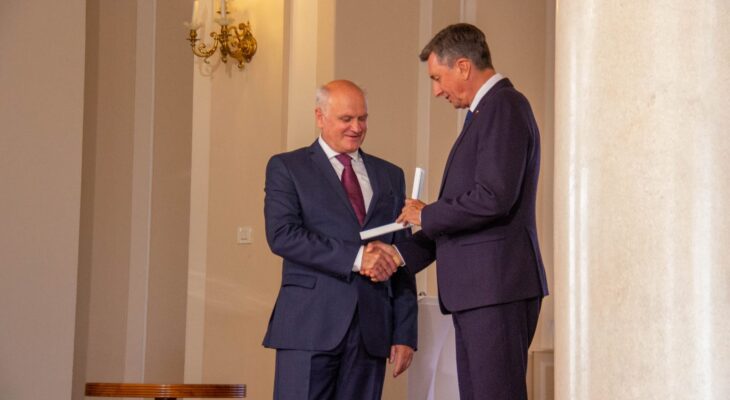 Marjan Pipenbaher je prejel od predsednika Republike visoko državno odlikovanje Srebrni red za zasluge