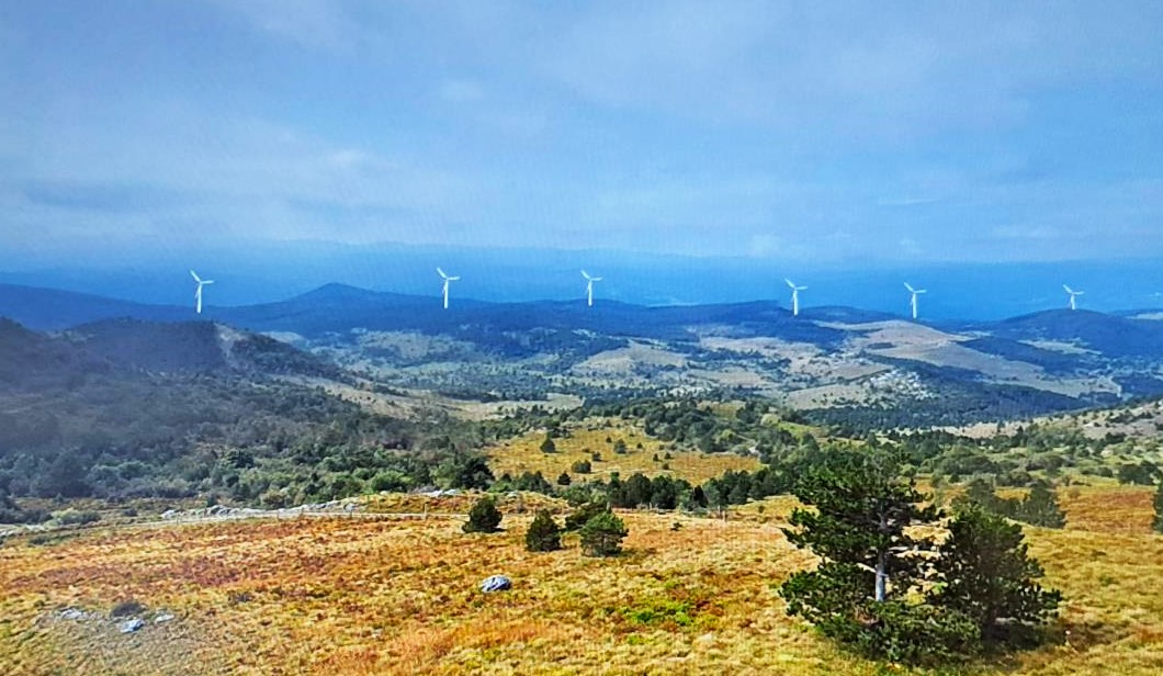 Slika, ki vsebuje besede na prostem, nebo, pokrajina, gora

Opis je samodejno ustvarjen